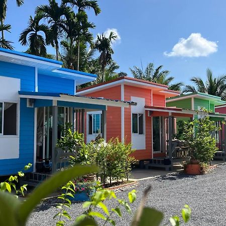 Aiem-Wilai Guesthouse Surat Thani Zewnętrze zdjęcie