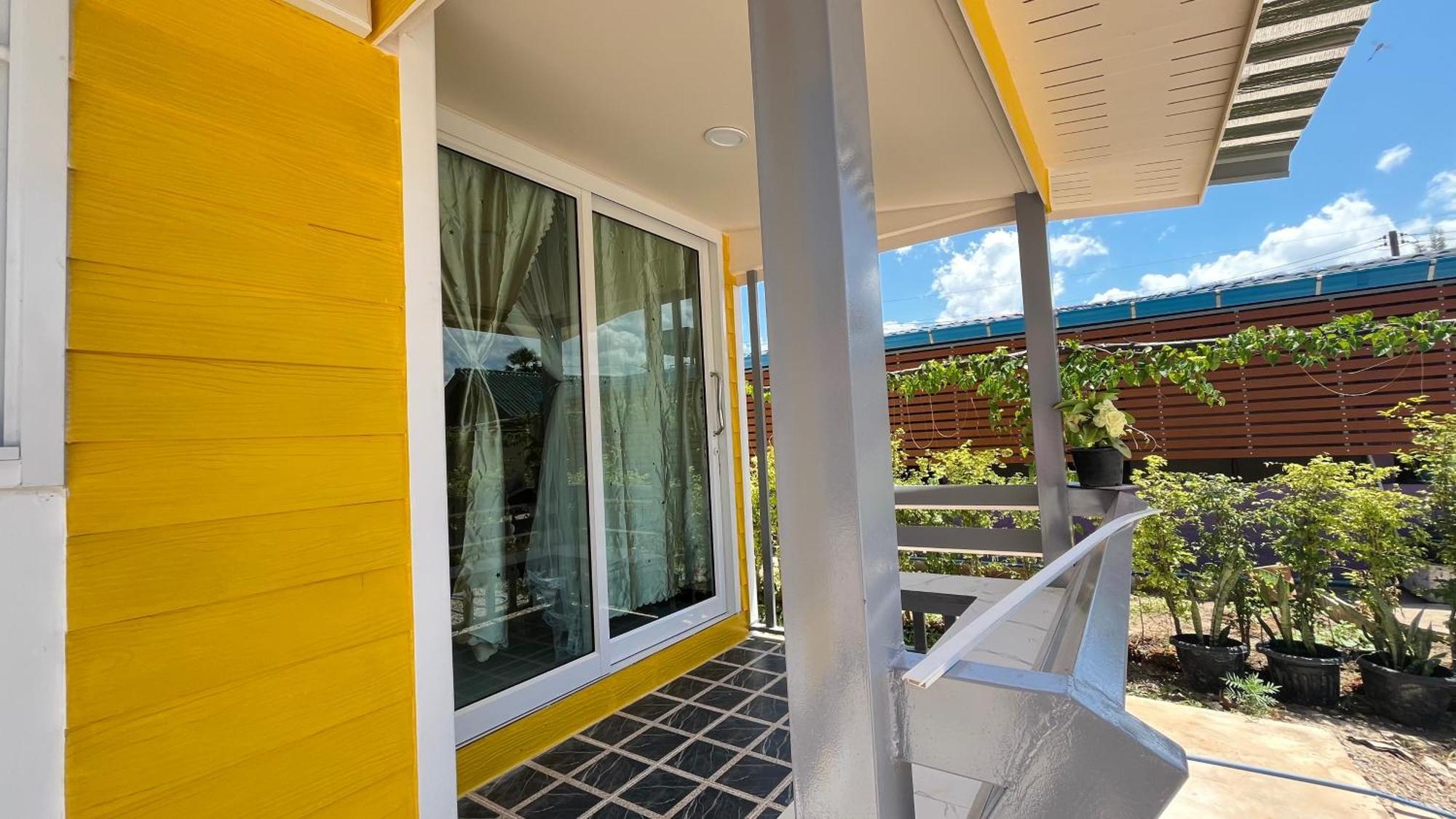 Aiem-Wilai Guesthouse Surat Thani Zewnętrze zdjęcie