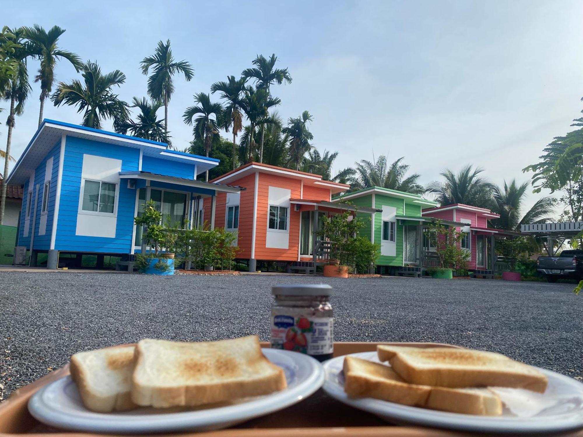 Aiem-Wilai Guesthouse Surat Thani Zewnętrze zdjęcie