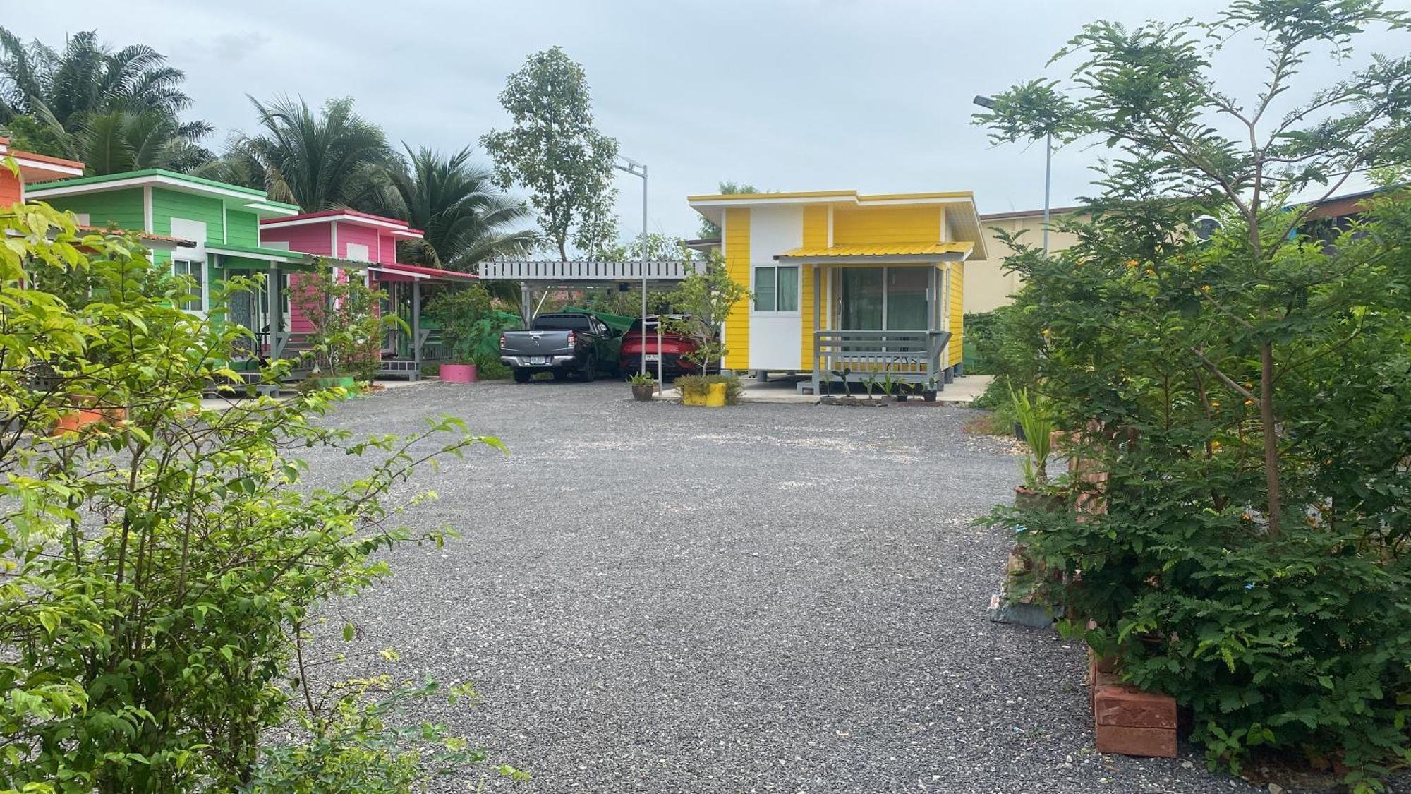 Aiem-Wilai Guesthouse Surat Thani Zewnętrze zdjęcie