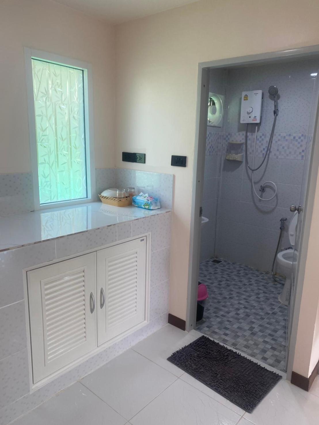 Aiem-Wilai Guesthouse Surat Thani Zewnętrze zdjęcie