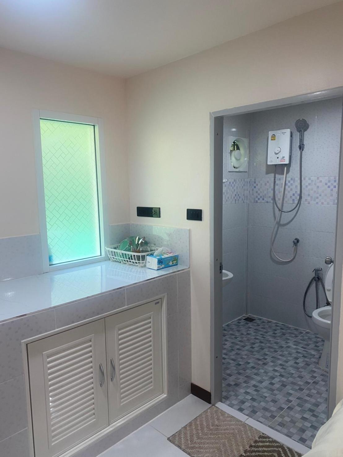 Aiem-Wilai Guesthouse Surat Thani Zewnętrze zdjęcie